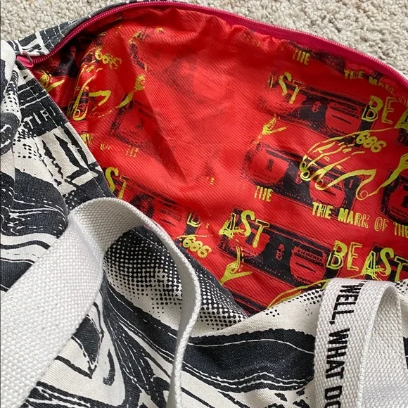 Andy Warhol Dollar Bill Duffel. White straps. - Picture 9 of 15